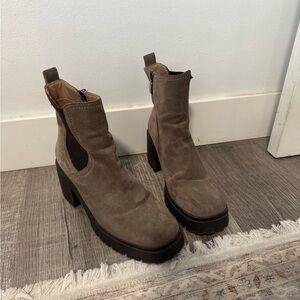 Blondo Taupe Suede Moto Boot 8.5